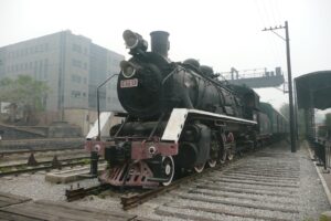 An old locomotive at 798